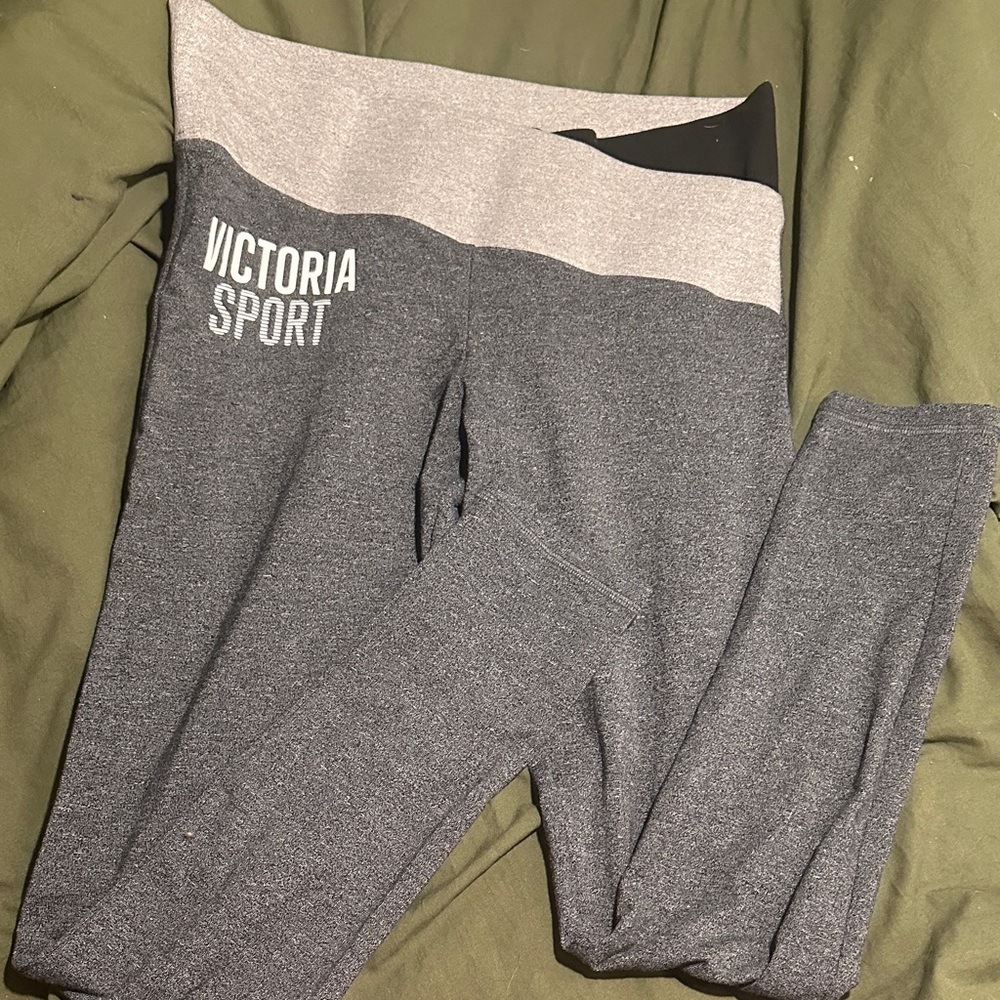 Victoria sport Grey leggings